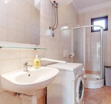 Andrej Apartman